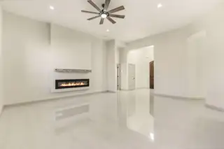 380 Taylor Road NE Living Room