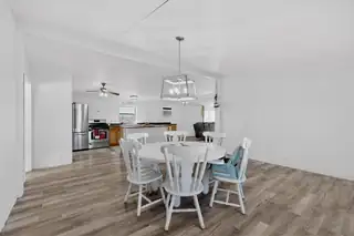 12 San Diego Loop Kitchen