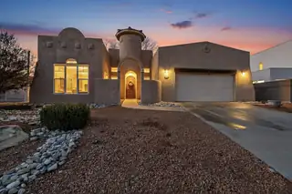 293 Dennis Drive NE, Los Lunas