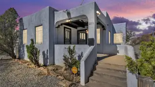 205 Harvard Drive SE, Albuquerque