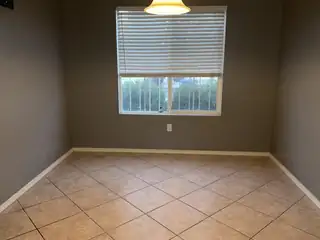 7400 Via Sereno SW Dining Room