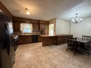 3316 Pershing Avenue SE Kitchen