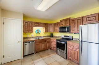 948 Charles Drive NE Kitchen