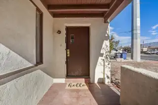 815 Girard Boulevard NE Exterior Front