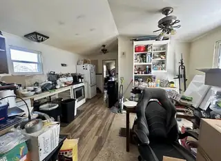 305 Mountain Shadows Road Kitchen