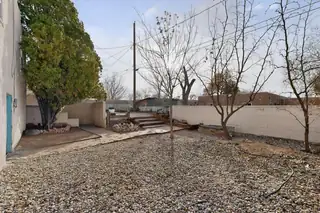 917 Girard Boulevard SE Backyard