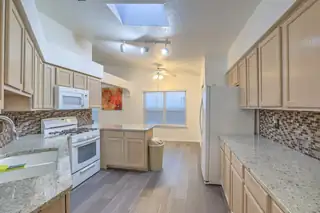 6601 Silkwood Avenue NW Kitchen