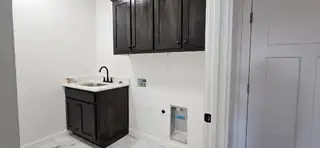 21 Menard Road Kitchen