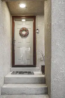 10601 Crandall Road SW Living Room