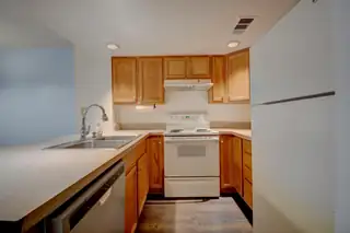 3301 Monroe Street NE L 121 Kitchen