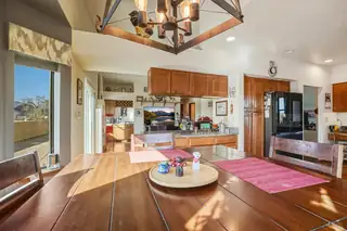 500 Nicklaus Drive SE Dining Room