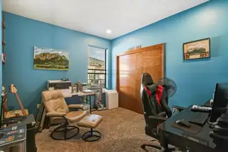 500 Nicklaus Drive SE Home Office
