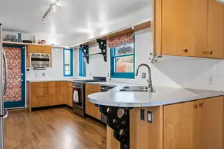 501 Laguna Boulevard SW Kitchen