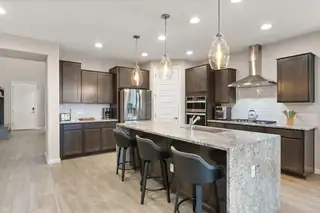 2802 Kings Canyon Loop NE Kitchen