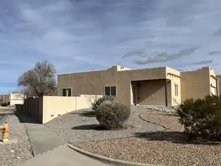 1501 Vista Monte Drive NE Exterior Front