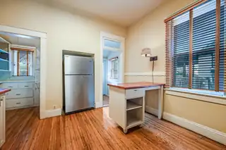 506 11th Street NW Kitchen