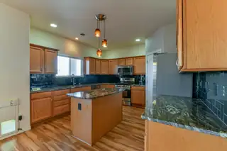 9823 Sun Mountain Trail SW Kitchen