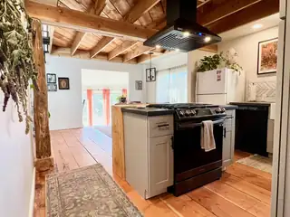 106 Mountain Valley Drive Kitchen
