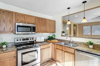2435 Woodhill Drive NW Kitchen