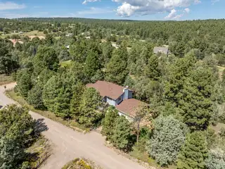 3 Pine Court Exterior Front