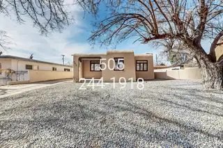 905 Adams Street NE, Albuquerque
