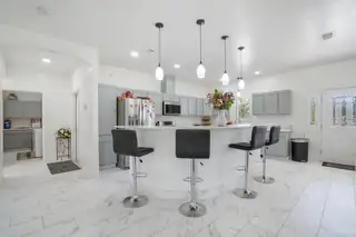 9 Elias Road Kitchen