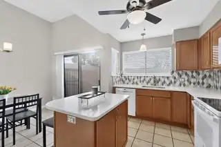 10113 Denali Road NE Kitchen