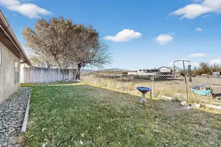 1711 A-D El Camino Real Street Backyard