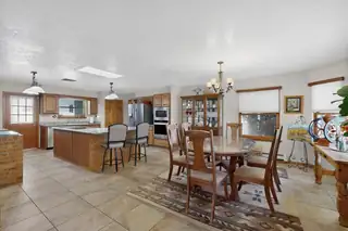 1323 Crestview Drive SW Kitchen