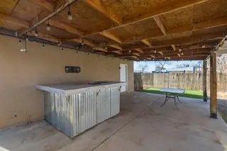 521 Jane Street NE Patio