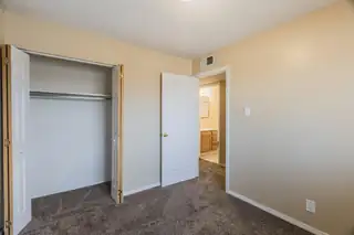 521 Jane Street NE Bedroom