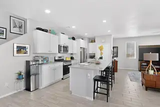 473 Wyatt Avenue SW Kitchen