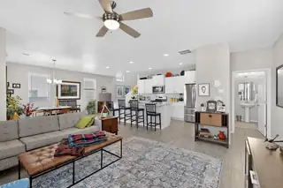 473 Wyatt Avenue SW Living Room