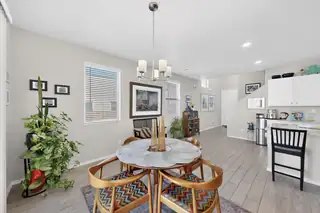 473 Wyatt Avenue SW Living Room