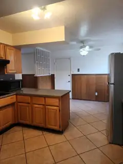8509 Bellehaven Place NE Kitchen