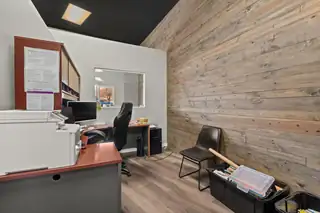 11920 Candelaria Road NE 