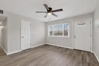 1920 Sanford Avenue SW Living Room