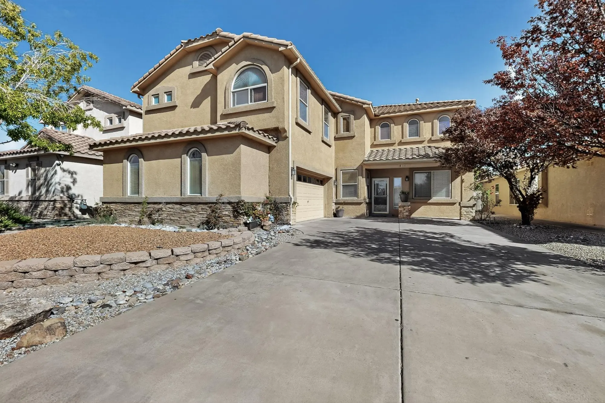 4216 Mesa Rincon Drive NW