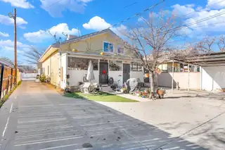 208 13th Street NW C 