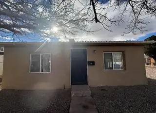 810 Padilla Place Exterior Front