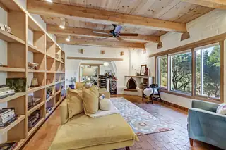 39 Calle Del Norte Living Room