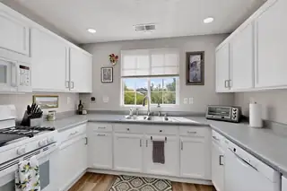 7471 Sanderling Road NW Kitchen