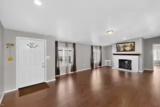 1222 Maryann Street Living Room