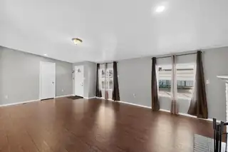 1222 Maryann Street Living Room