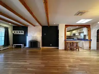 504 Girard Boulevard SE 