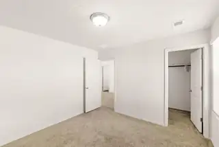 19 Hermanos Loop Bedroom