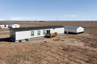 7 Sky Loop Exterior Front