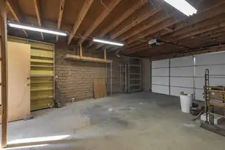 520 16th Street NW Garage