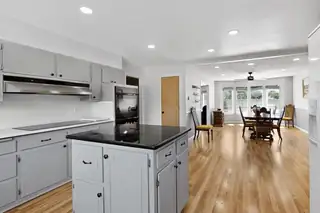 1414 California Street NE Dining Room