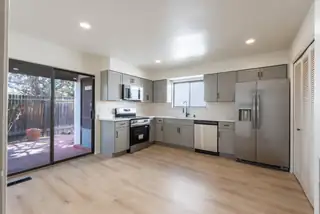 1105 Bernalillo Court SE Kitchen